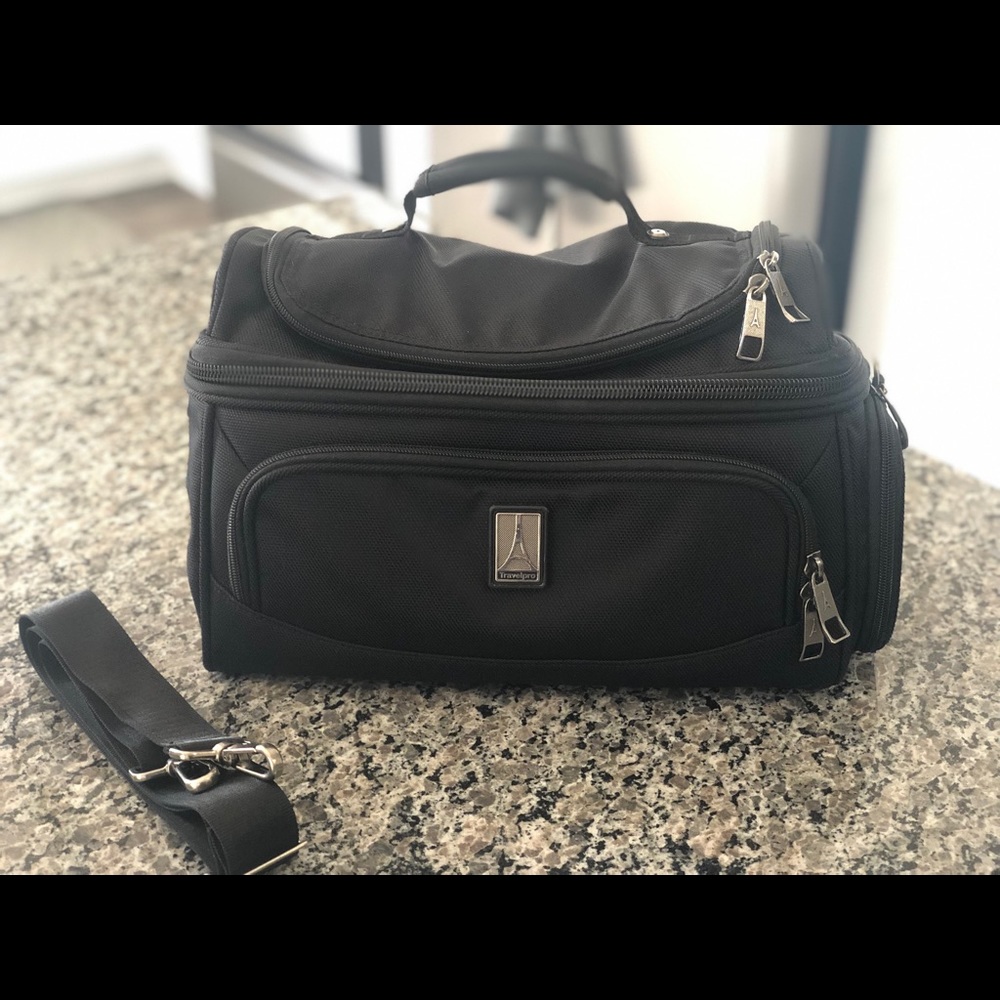 🚨Travelpro lunch tote